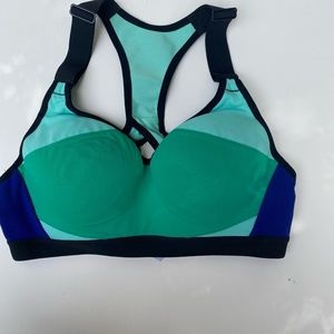 Victoria’s Secret | Incredible Max High Impact Sports Bra